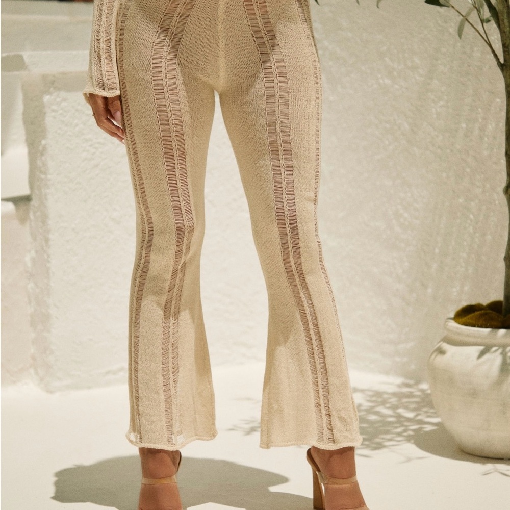 Miss Lola Beige Knit Cropped Pants